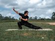 Hombre en un entrenamiento de Tai Chi